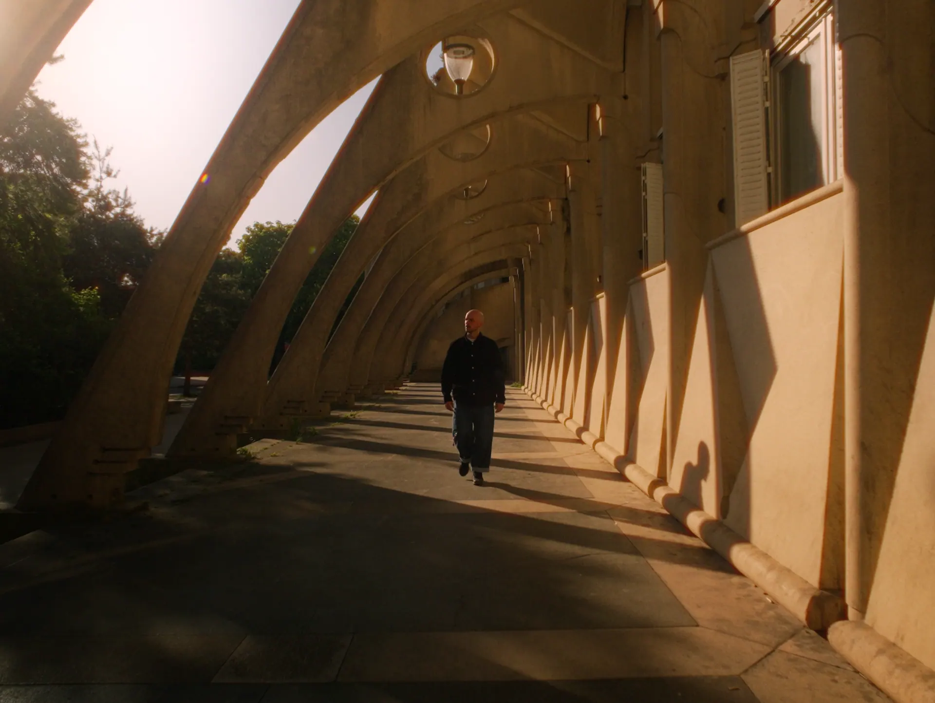 Image 13 sur 16 — Sroka — Distance.s